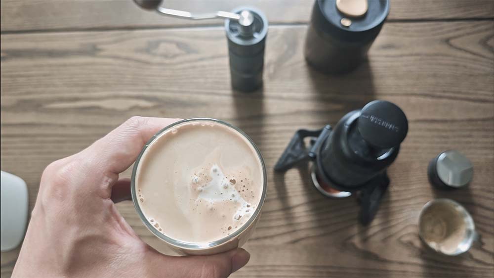 R50pro + Staresso 3: Unfiltered Live Espresso Test—Rich Crema at Home!