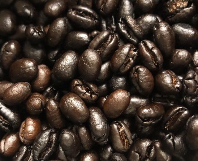 How to Deal with Ultra-Dark Coffee Roasts: Tips and Tricks to Make It Drinkable